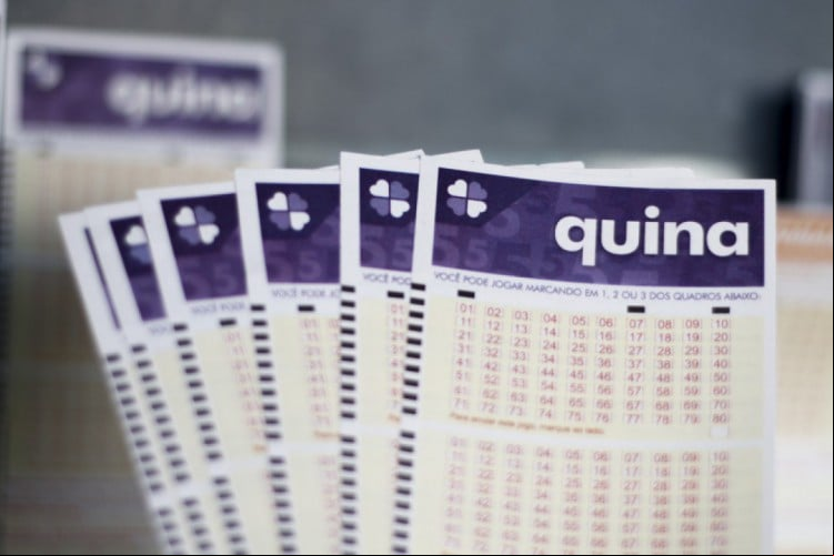 Quina, Concurso 6753, resultado de hoje, quarta-feira, 11 de junho de 2025 (11/06/25). O prêmio é de R$ 600 mil